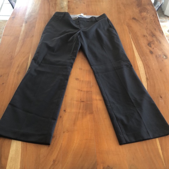Banana Republic Black Martin Fit Pants Boot Cut Light Weight Wool Sz 2P EUC - Picture 3 of 10